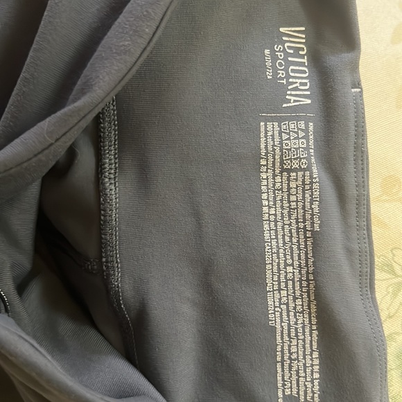 Victoria Secret Sport Leggings (Medium) Gray (Knockout by Victoria’s Secret) - Picture 4 of 4